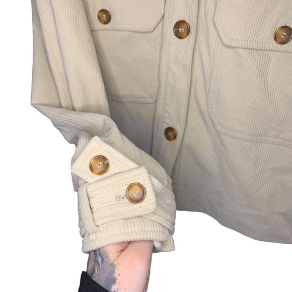 Avec Les Filles Women's Cream Shacket - Picture 5 of 5